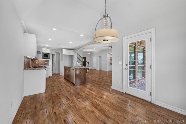 424 W 127th Street S, Jenks, OK 74037