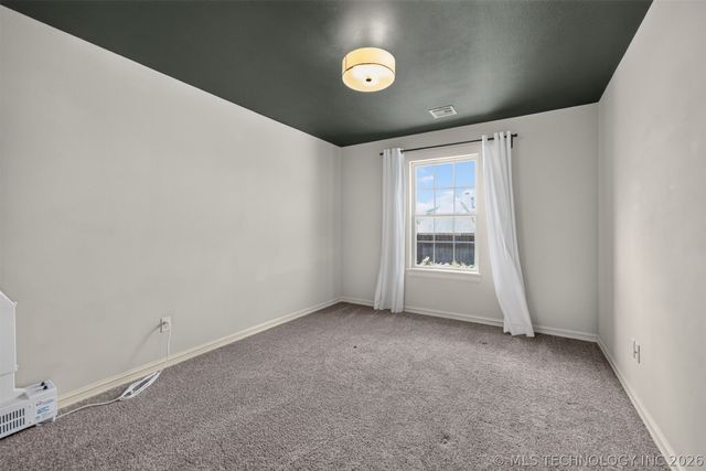 424 W 127th Street S, Jenks, OK 74037