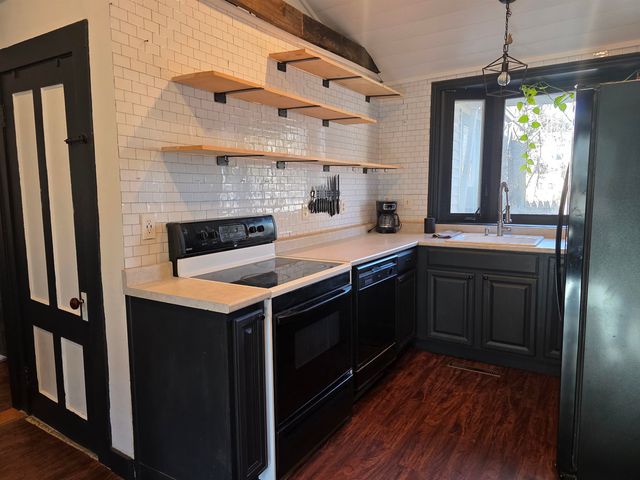 64 Old Homestead Highway, Swanzey, NH 03431