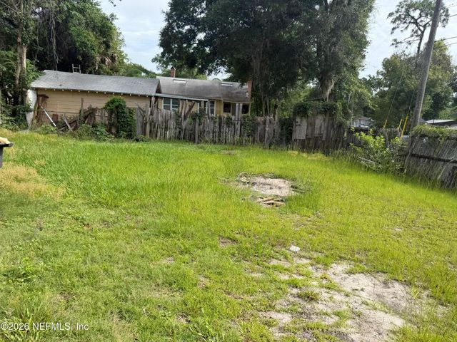 5303 SUNDERLAND, Jacksonville, FL 32210
