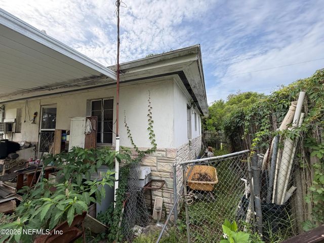 5303 SUNDERLAND, Jacksonville, FL 32210