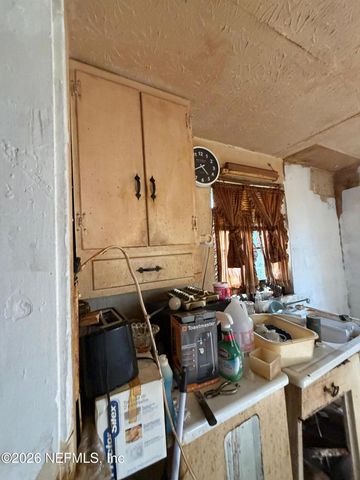 5303 SUNDERLAND, Jacksonville, FL 32210