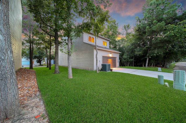 3150 Poe Drive, Montgomery, TX 77356