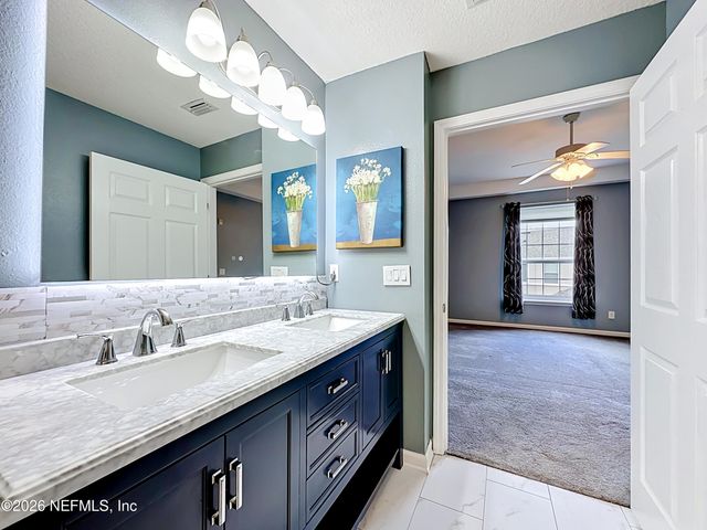 785 OAKLEAF PLANTATION Parkway 1323, Orange Park, FL 32065
