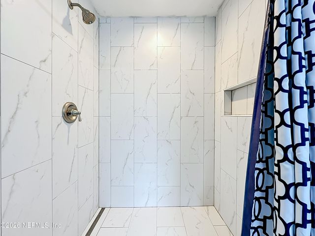 785 OAKLEAF PLANTATION Parkway 1323, Orange Park, FL 32065