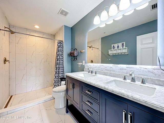 785 OAKLEAF PLANTATION Parkway 1323, Orange Park, FL 32065