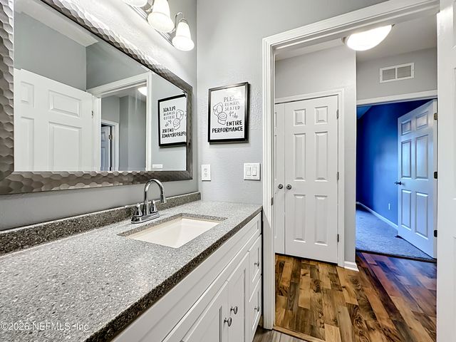 785 OAKLEAF PLANTATION Parkway 1323, Orange Park, FL 32065