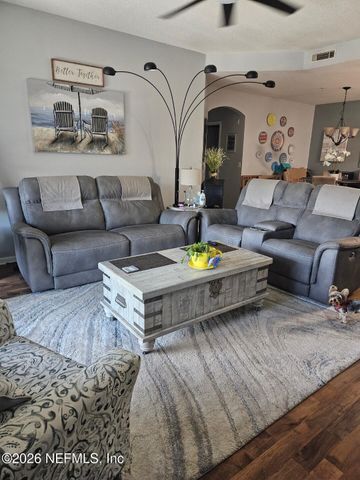 785 OAKLEAF PLANTATION Parkway 1323, Orange Park, FL 32065