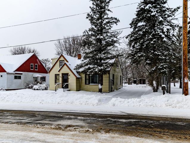 1520 9th Street, Eau Claire, WI 54703