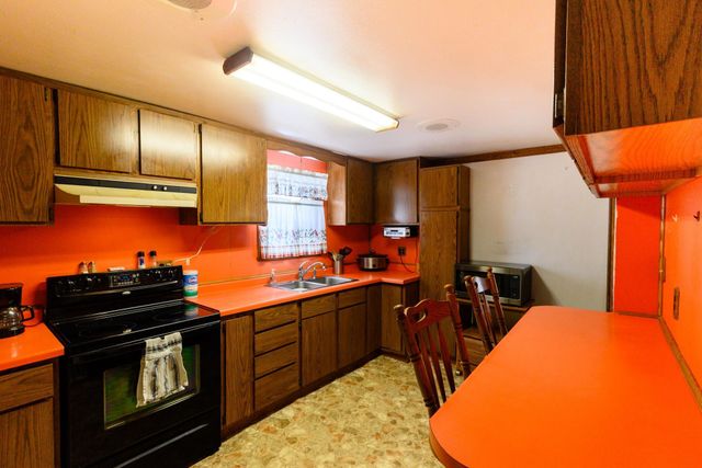 1520 9th Street, Eau Claire, WI 54703