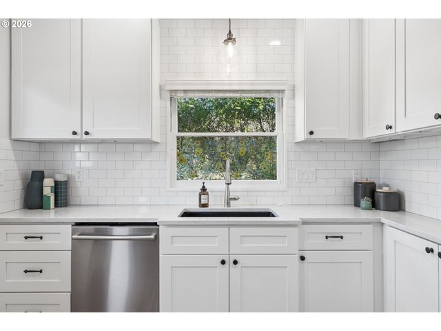 3324 Se 55TH Ave, Portland, OR 97206