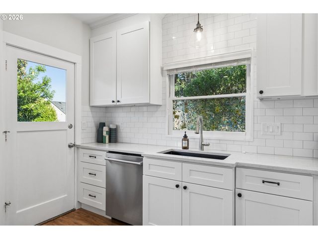 3324 Se 55TH Ave, Portland, OR 97206
