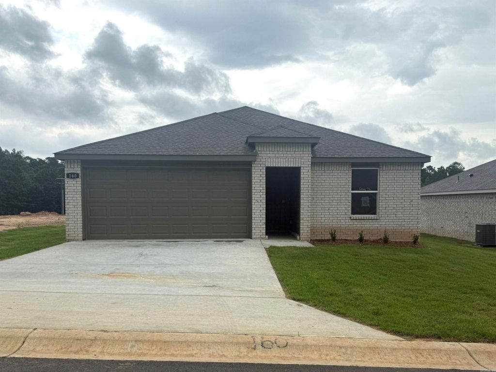 160 Bighorn Trail, Maumelle, AR 72113