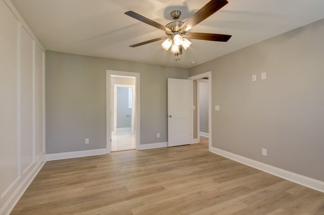 120 Golden Eagle Dr, Dover, TN 37058