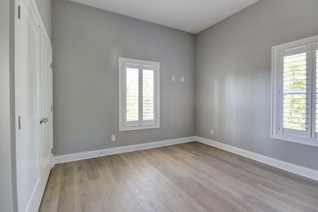 120 Golden Eagle Dr, Dover, TN 37058