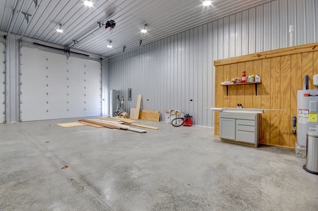 120 Golden Eagle Dr, Dover, TN 37058