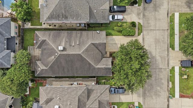 1631 Crescent Shores Lane, Pasadena, TX 77586