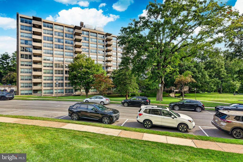 1001 CITY AVE #EE-1021, WYNNEWOOD, PA 19096 — exterior