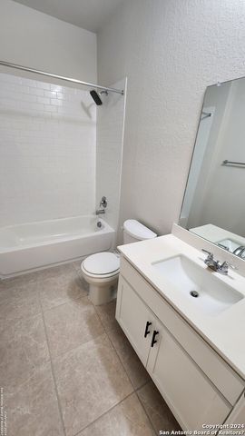 6806 Prue Rd Unit 22, San Antonio, TX 78240