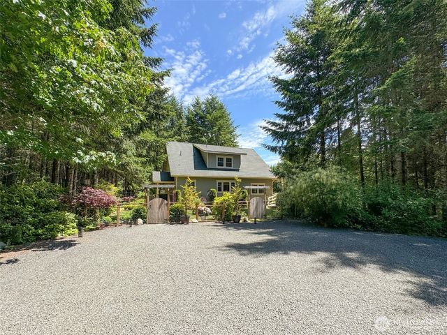 325 Evergreen View Parkway, Port Angeles, WA 98363