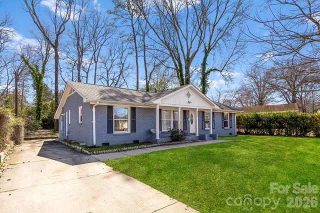 4508 Belle Plaine Drive, Charlotte, NC 28215