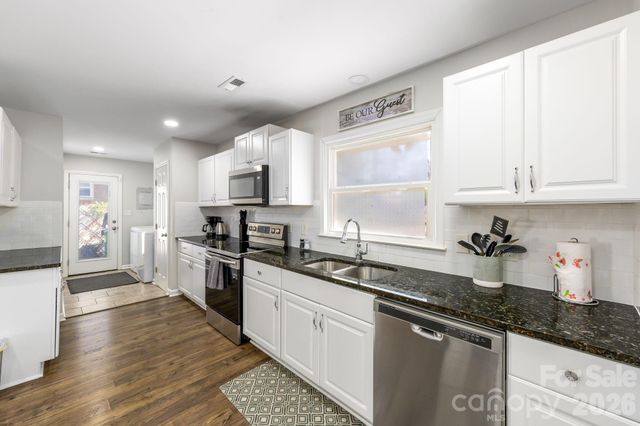 4508 Belle Plaine Drive, Charlotte, NC 28215