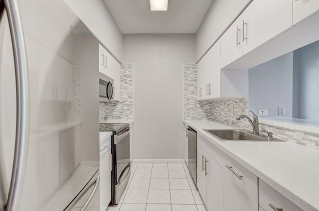 2701 Bellefontaine Street B1, Houston, TX 77025