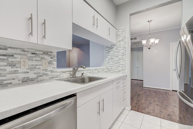 2701 Bellefontaine Street B1, Houston, TX 77025