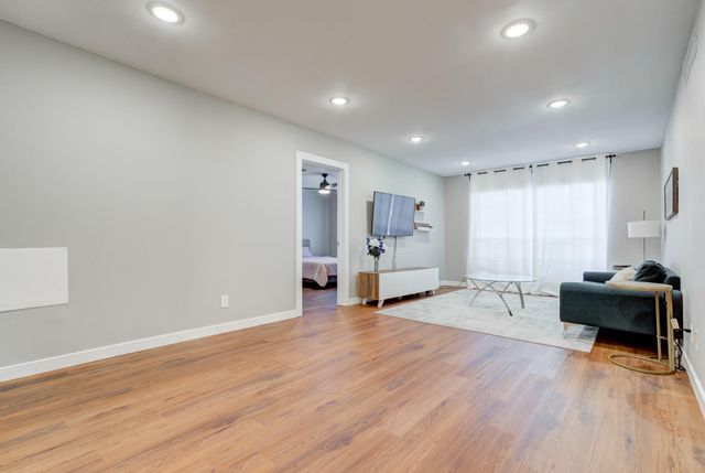 2701 Bellefontaine Street B1, Houston, TX 77025