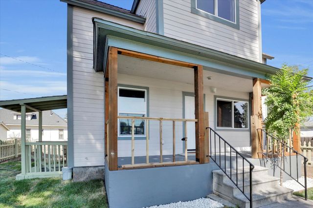 2811 N Lincoln St, Spokane, WA 99205
