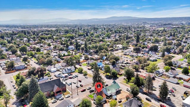 2811 N Lincoln St, Spokane, WA 99205