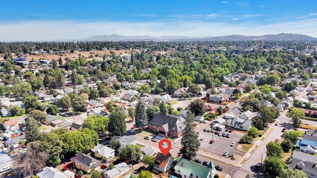 2811 N Lincoln St, Spokane, WA 99205