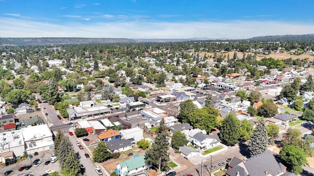 2811 N Lincoln St, Spokane, WA 99205