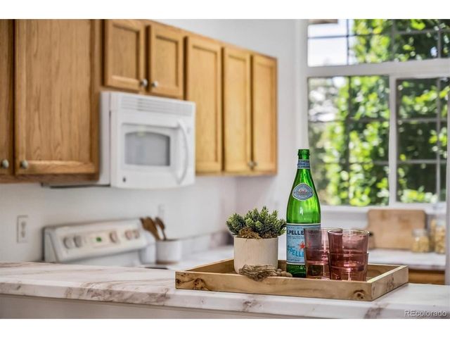 1375 S Dayton Ct, Denver, CO 80247