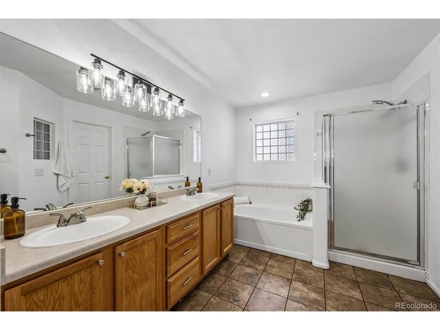 1375 S Dayton Ct, Denver, CO 80247