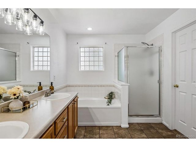 1375 S Dayton Ct, Denver, CO 80247