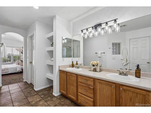 1375 S Dayton Ct, Denver, CO 80247