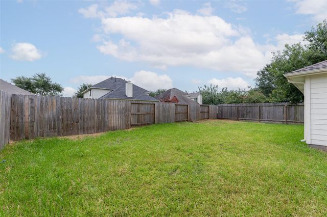 2210 Plum Square Court, Fresno, TX 77545