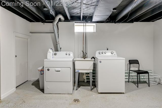 1460 Cole Street, Birmingham, MI 48009