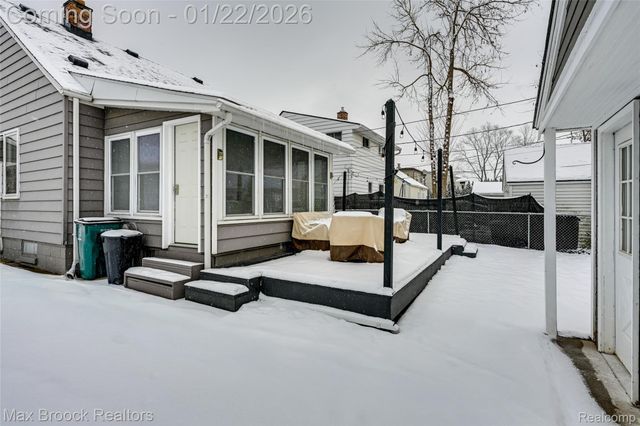 1460 Cole Street, Birmingham, MI 48009