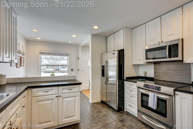 1460 Cole Street, Birmingham, MI 48009