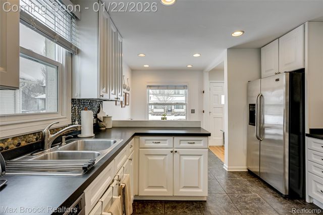 1460 Cole Street, Birmingham, MI 48009