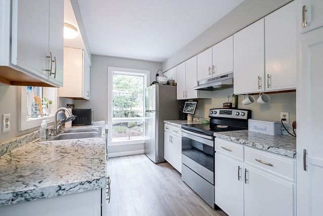 32 Mountainside Lane B, Francestown, NH 03043