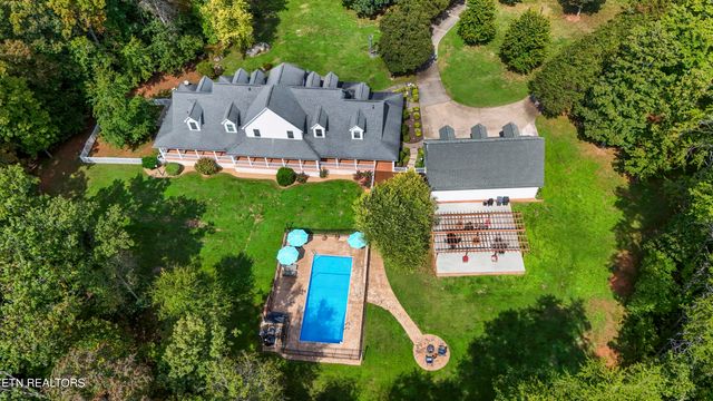 514 Enigma Code Way, Friendsville, TN 37737