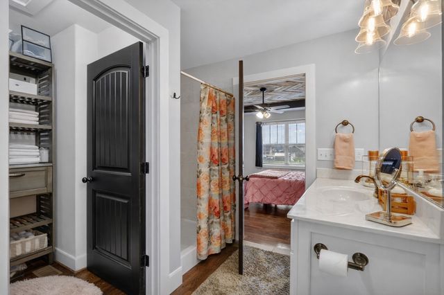 109 Oak Dr, Portland, TN 37148