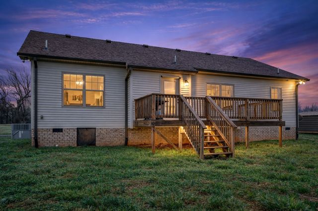 109 Oak Dr, Portland, TN 37148