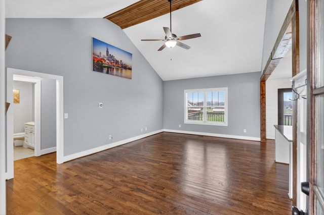 109 Oak Dr, Portland, TN 37148