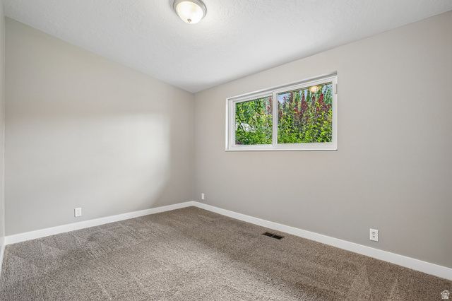 1134 E MANOR CIR, Salt Lake City, UT 84124