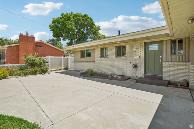 1134 E MANOR CIR, Salt Lake City, UT 84124
