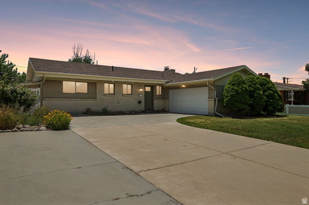 1134 E MANOR CIR, Salt Lake City, UT 84124